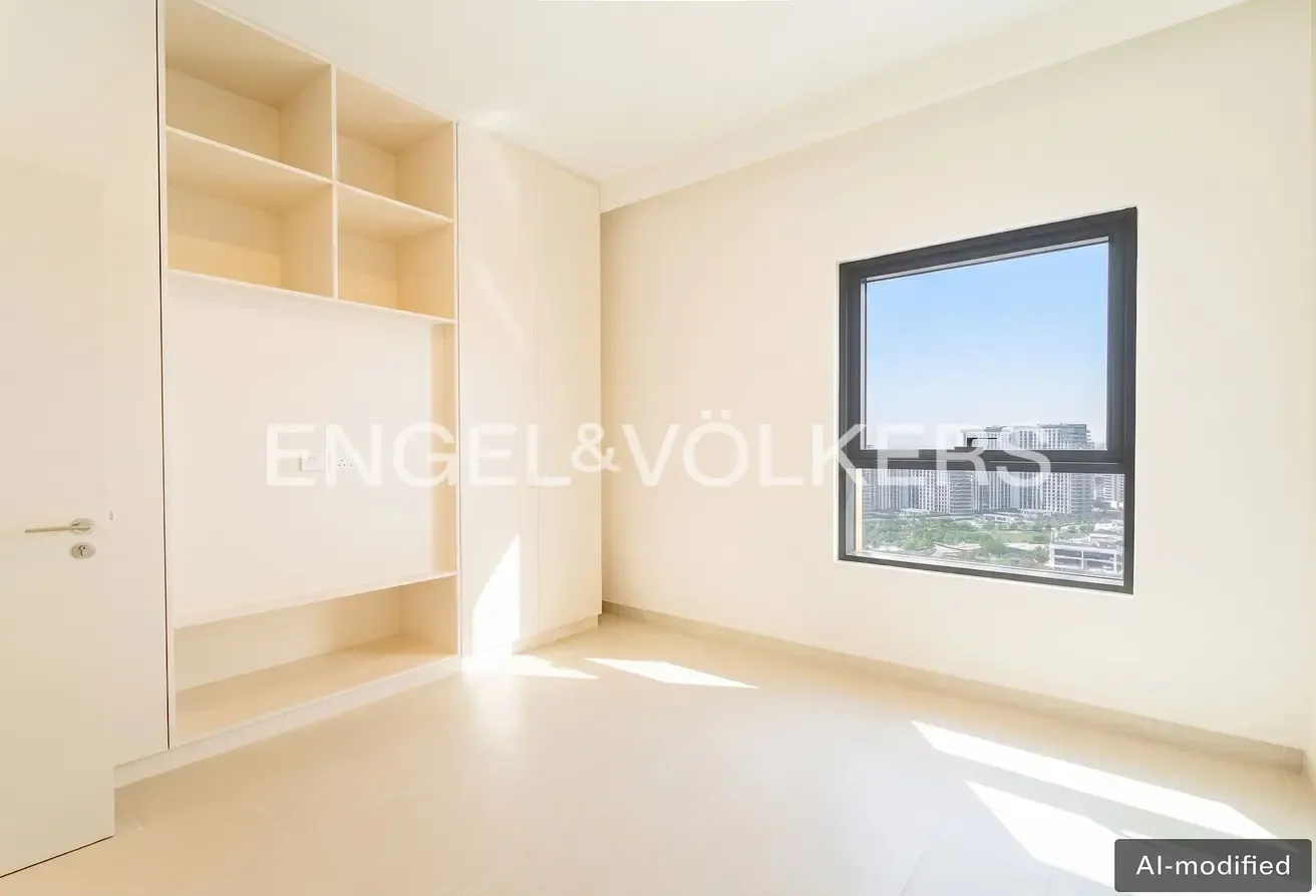 High Floor | Park View | Vacant