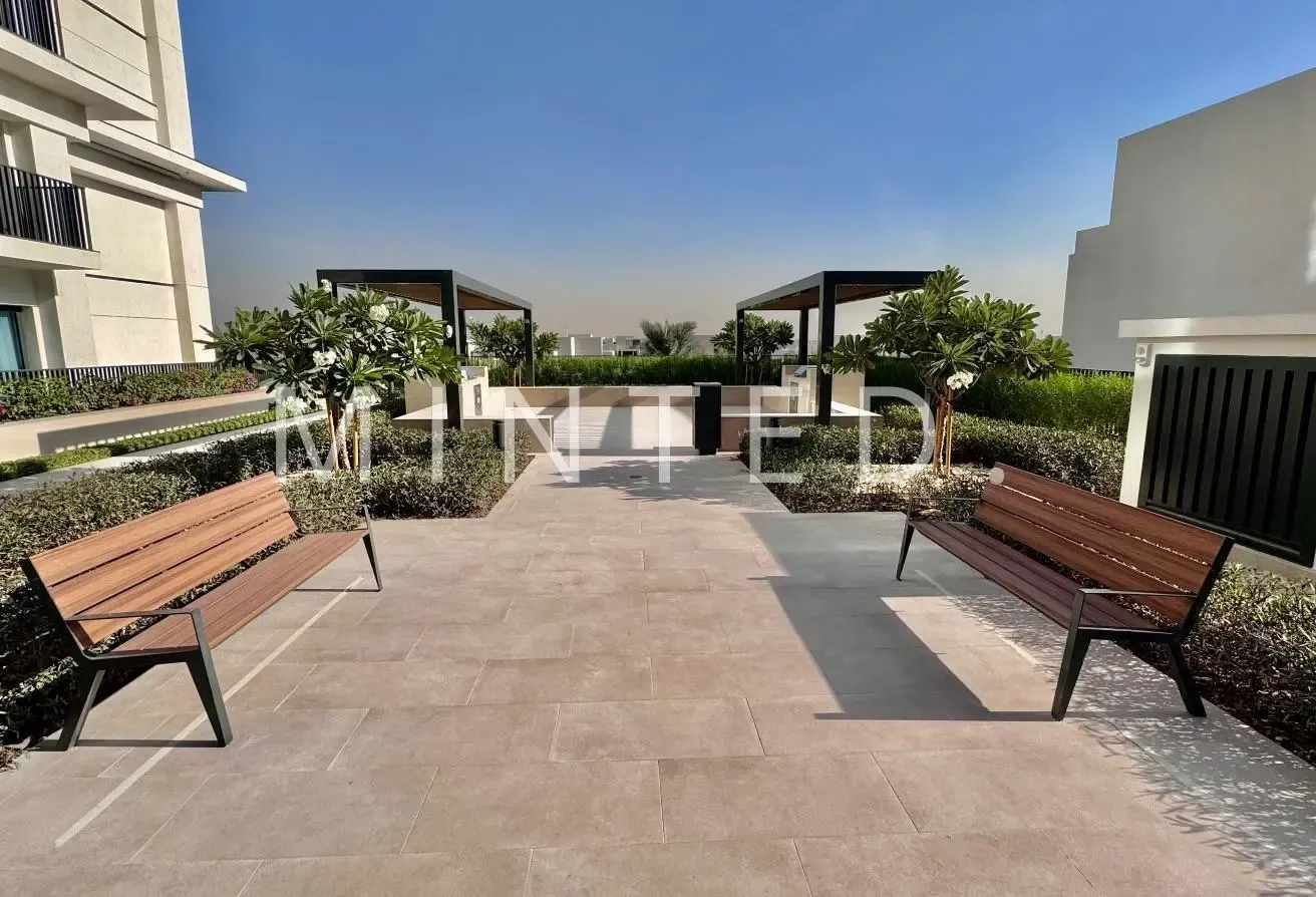 Spacious 1BR | Park View | Excellent Location