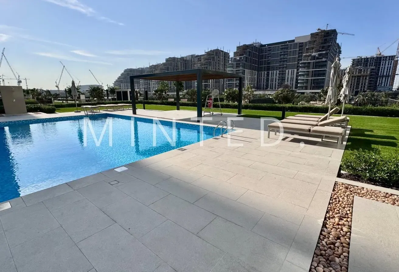 Spacious 1BR | Park View | Excellent Location