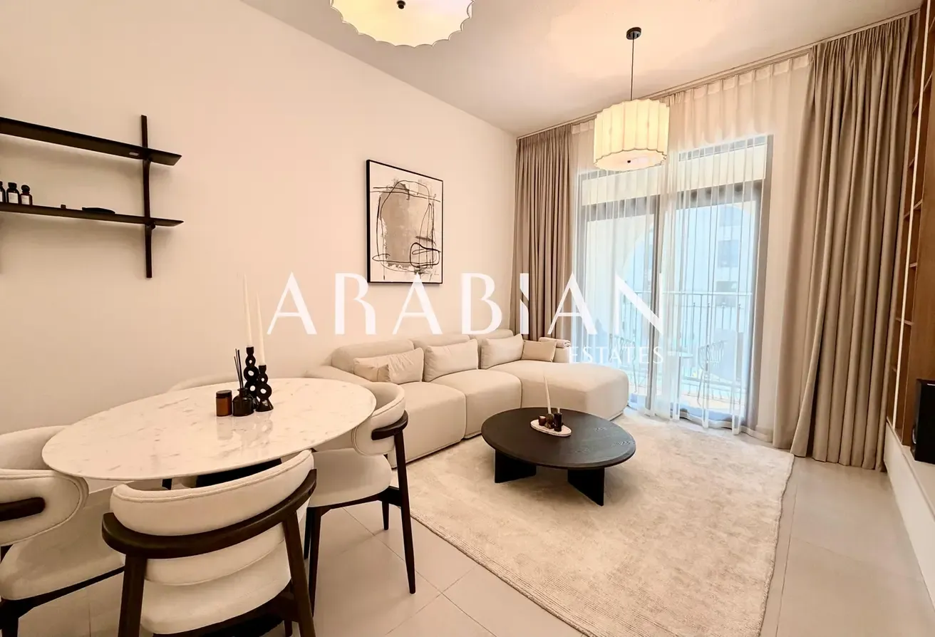 Upgraded | Fully Furnished | Pool View