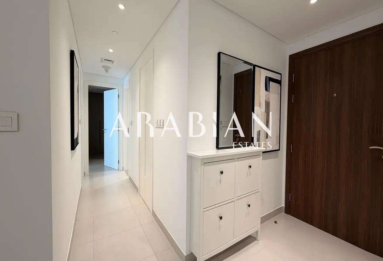 Upgraded | Fully Furnished | Pool View