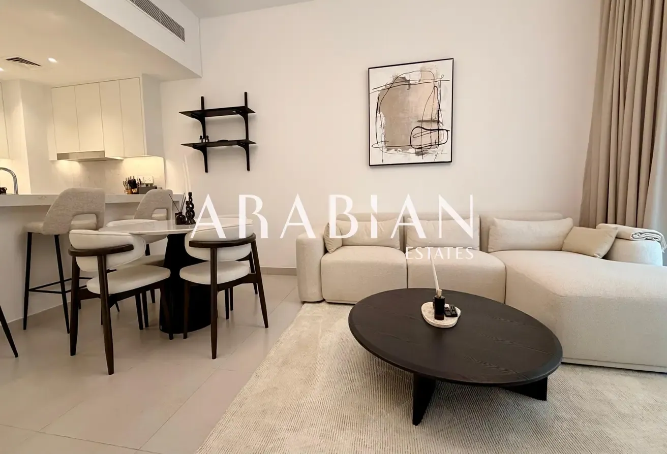 Upgraded | Fully Furnished | Pool View
