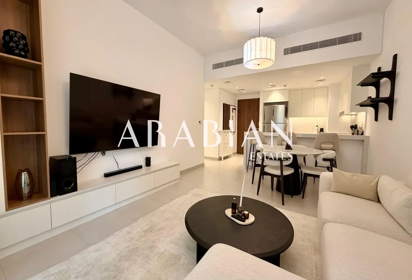 Upgraded | Fully Furnished | Pool View