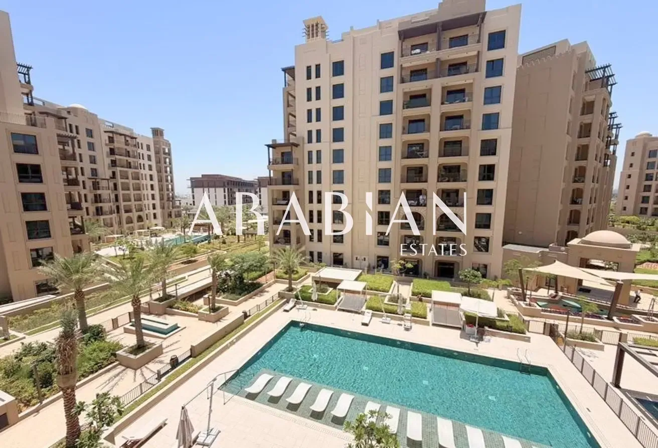 Pool View | Bright | Fully Furnished
