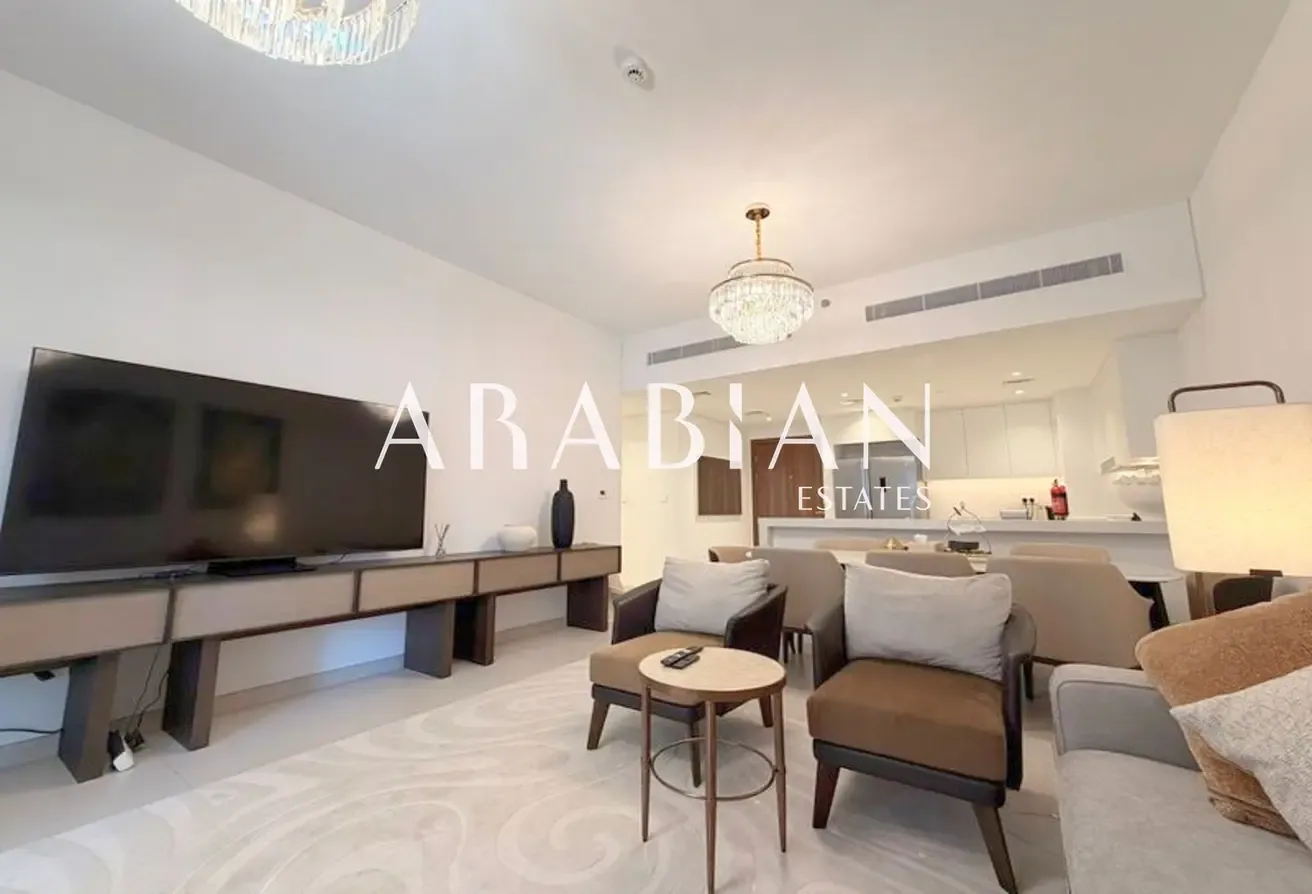 Pool View | Bright | Fully Furnished