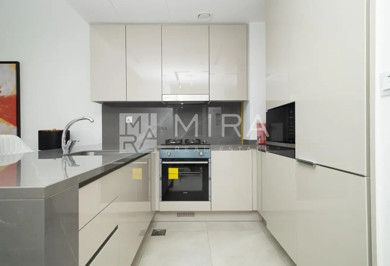 Prime Location | Ready to Move | Furnished 1BR