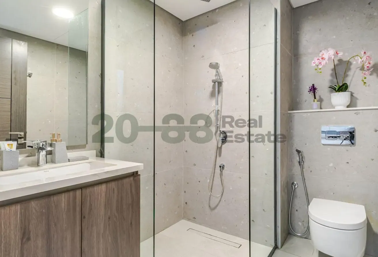 Modern City Living l Prime Location l Easy Access