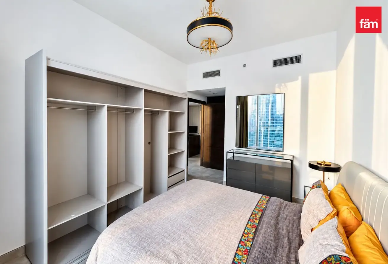 Corner Unit | Spacious | High Floor | Furnished