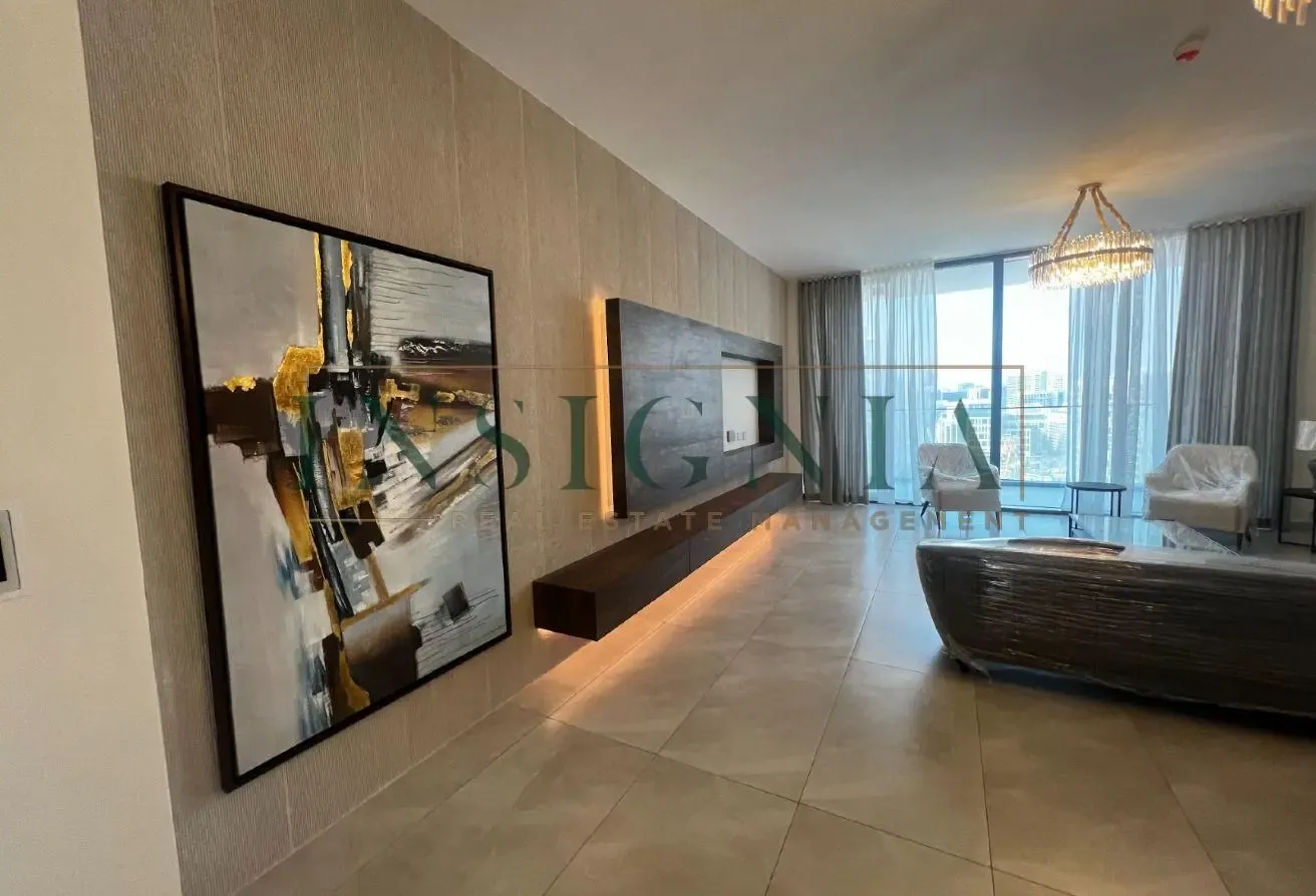 Furnished High Floor Spacious Partial Canal View