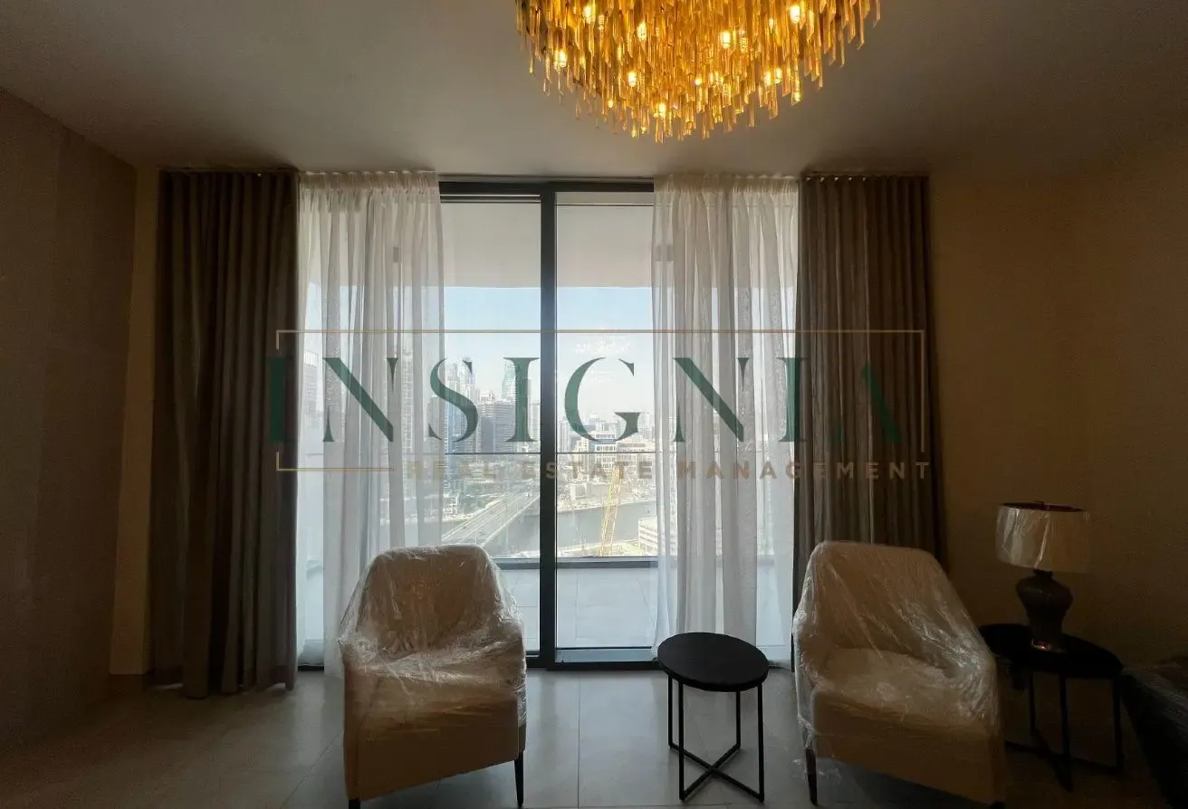 Furnished High Floor Spacious Partial Canal View