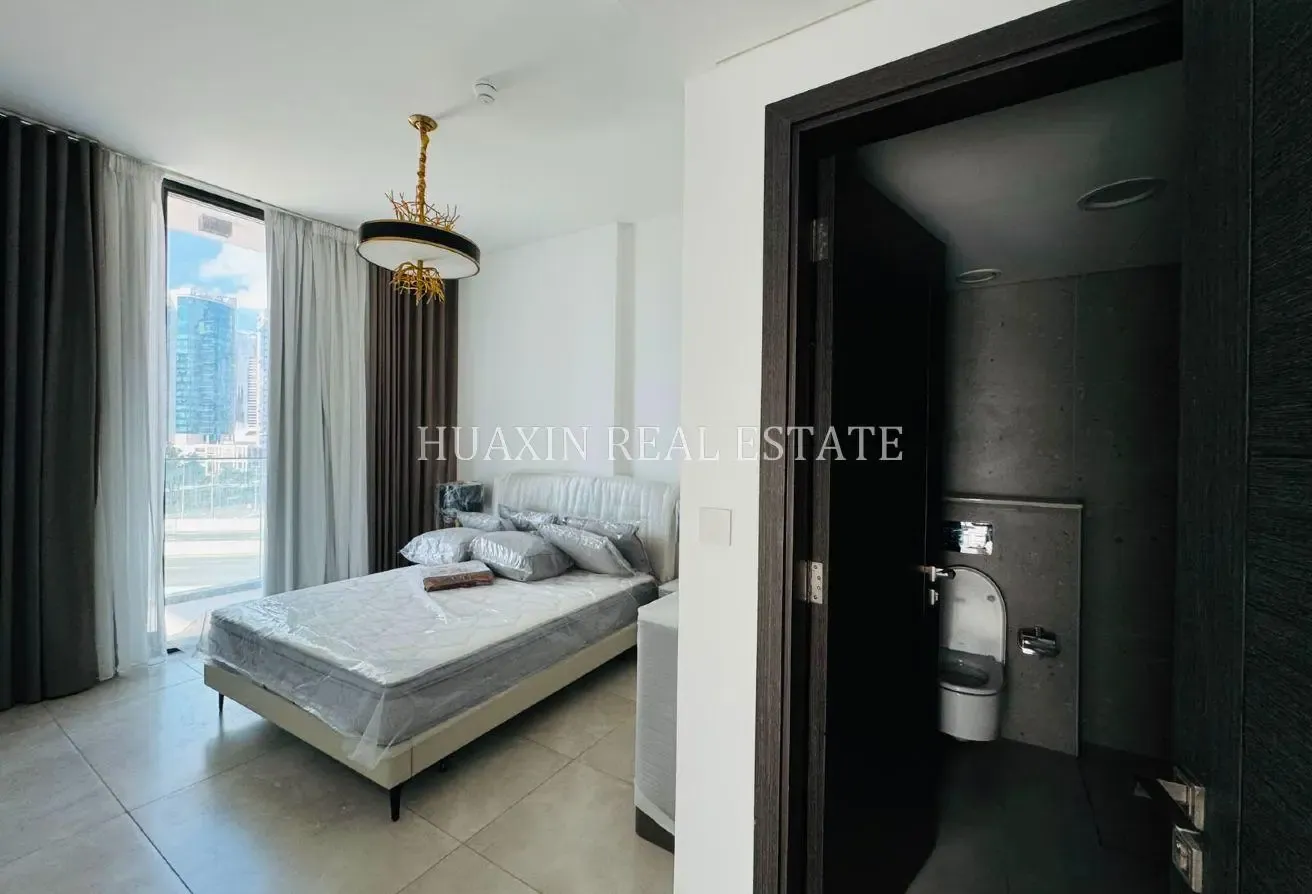1 BR Apartment with Landmark View in Business Bay