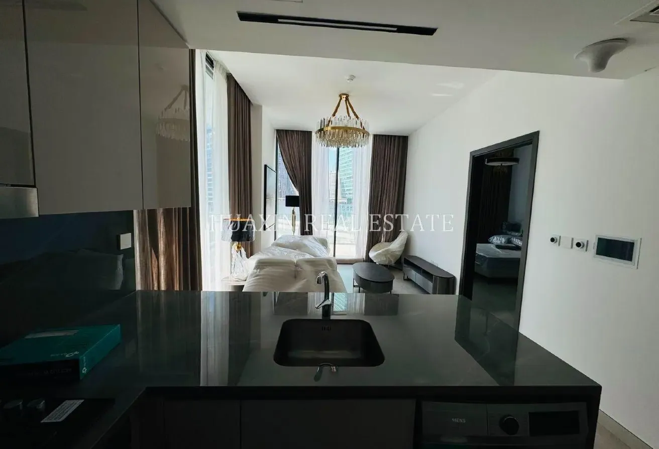 1 BR Apartment with Landmark View in Business Bay