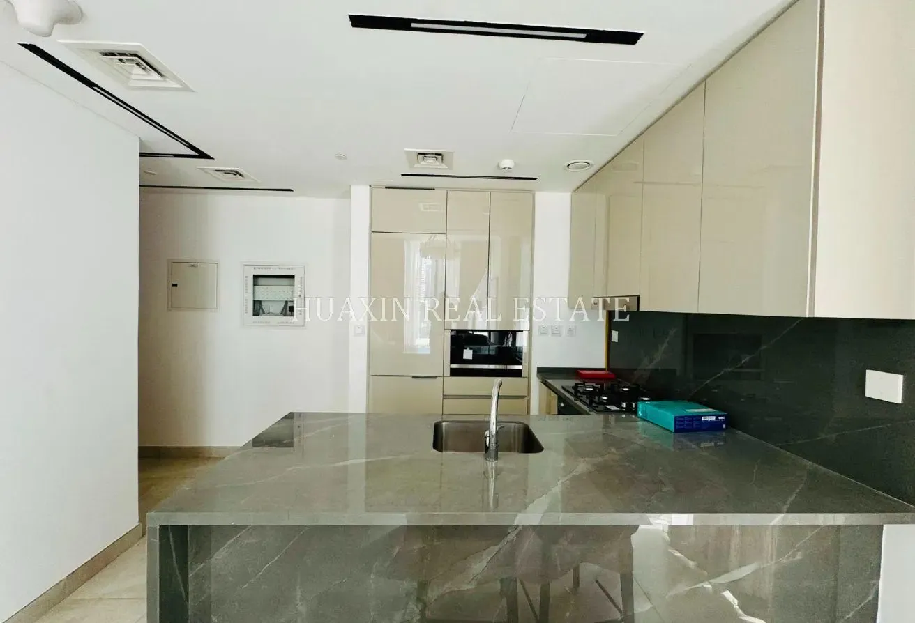 1 BR Apartment with Landmark View in Business Bay