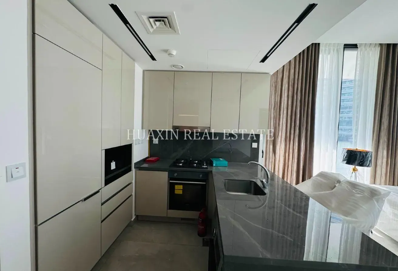 1 BR Apartment with Landmark View in Business Bay