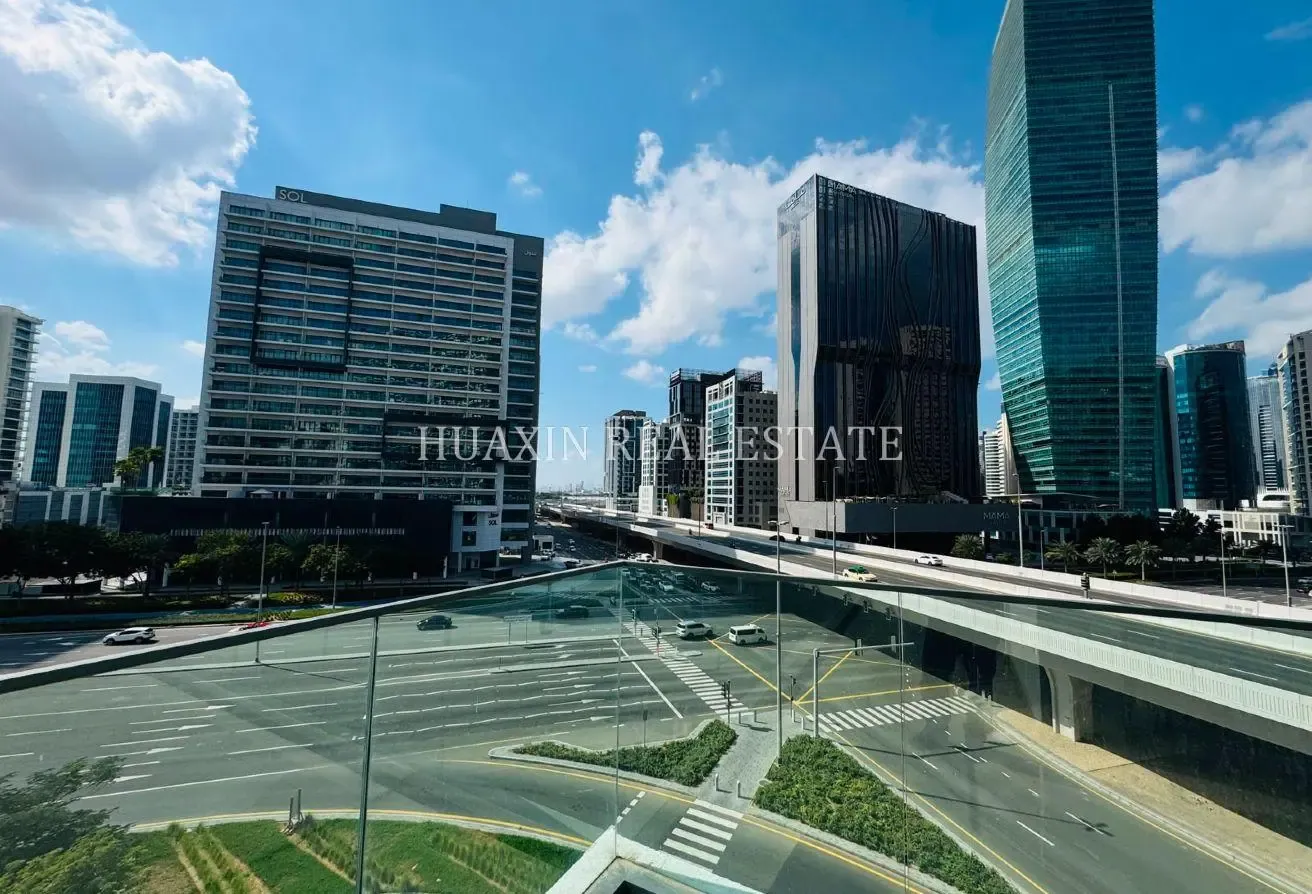 1 BR Apartment with Landmark View in Business Bay