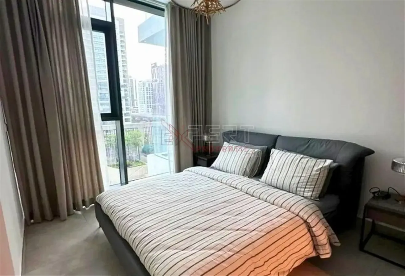 Stylish Apartment | Furnished Modern Living | City Views