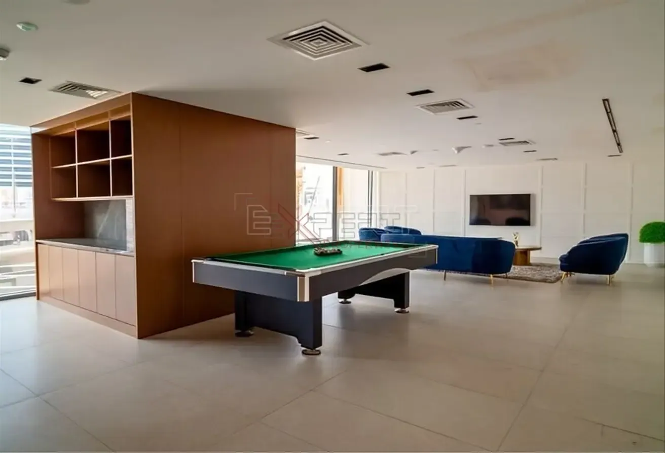 Stylish Apartment | Furnished Modern Living | City Views