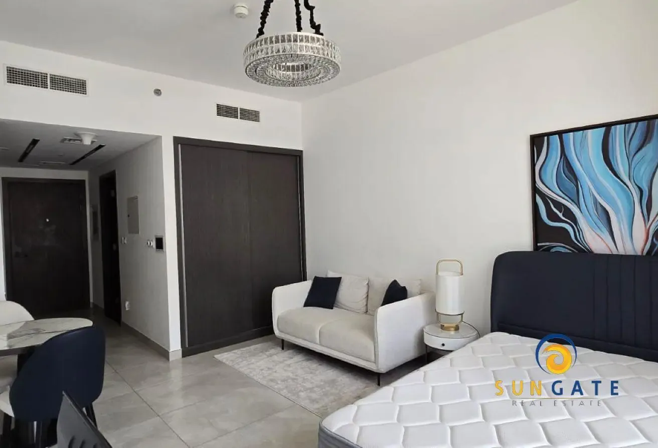 Fully Furnished , Brand New , Low floor,