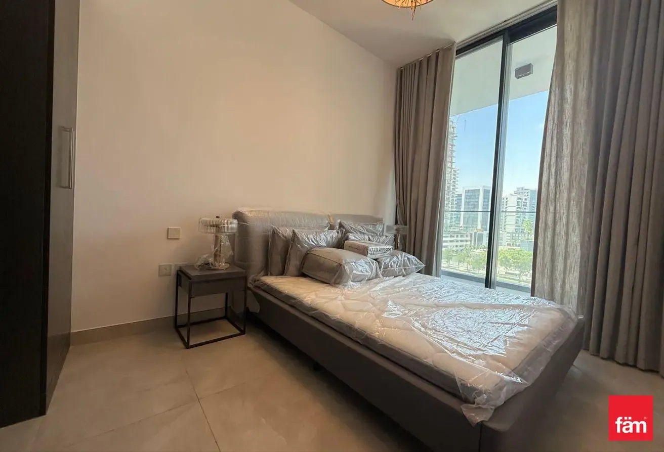 Mid Floor | Furnished | Ready To Move In