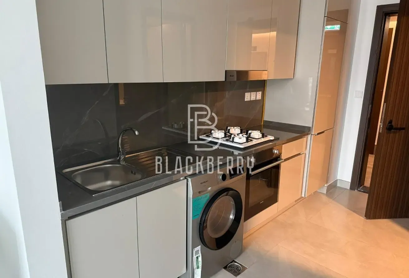THE PARAGON | BUSINESS BAY NEW STUDIO | NEGOTIABLE
