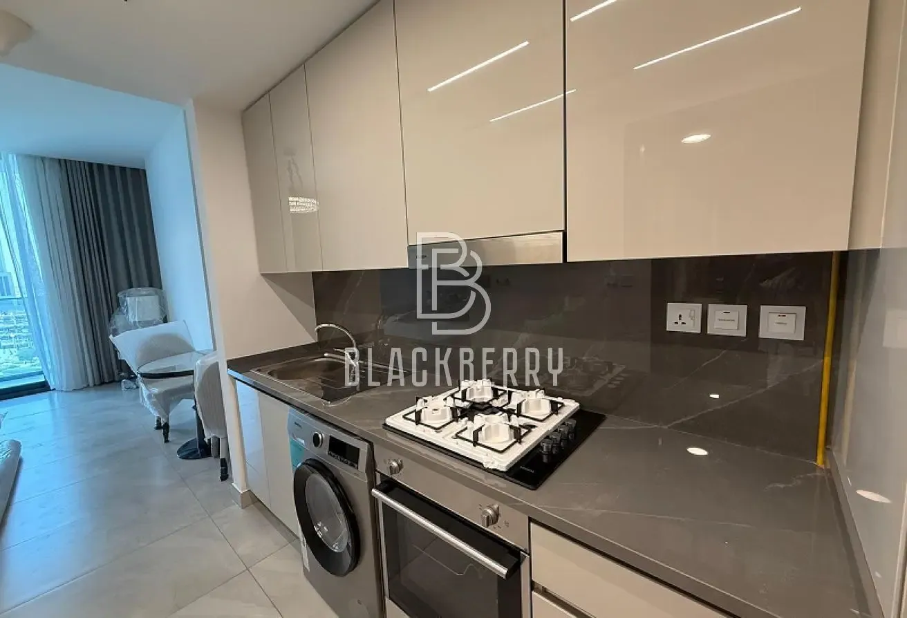 THE PARAGON | BUSINESS BAY NEW STUDIO | NEGOTIABLE