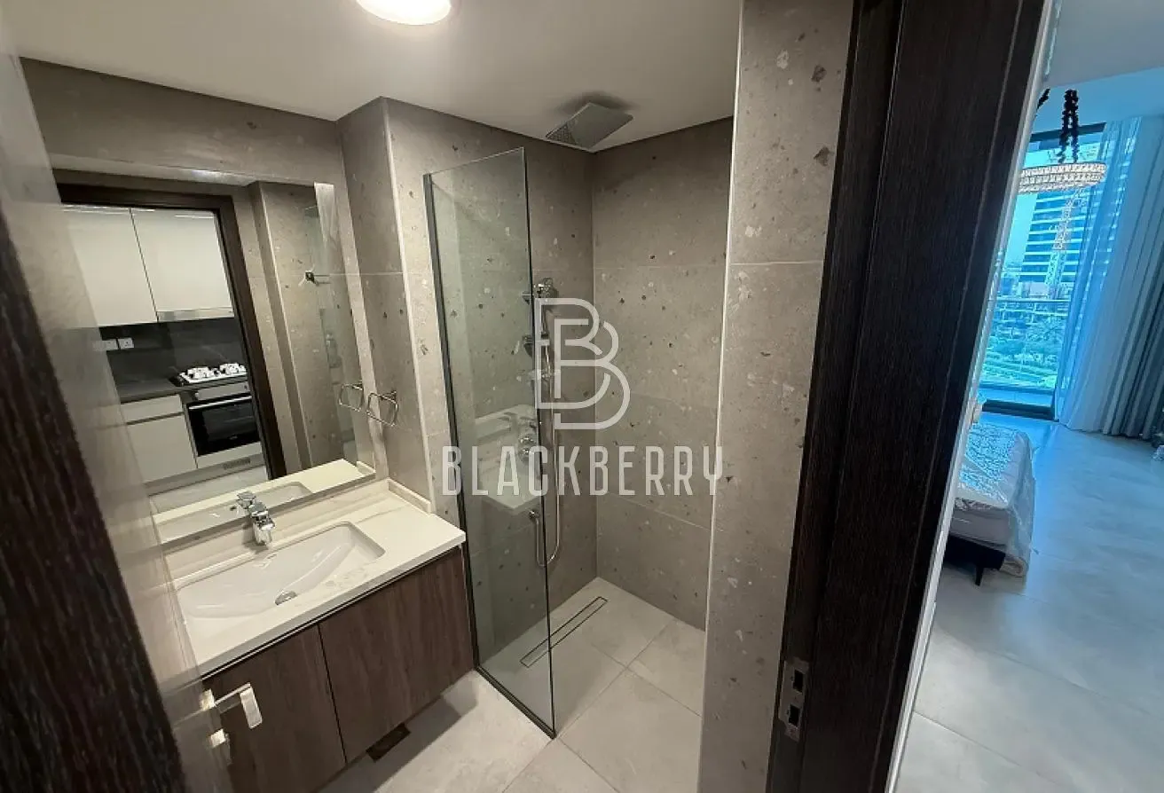 THE PARAGON | BUSINESS BAY NEW STUDIO | NEGOTIABLE