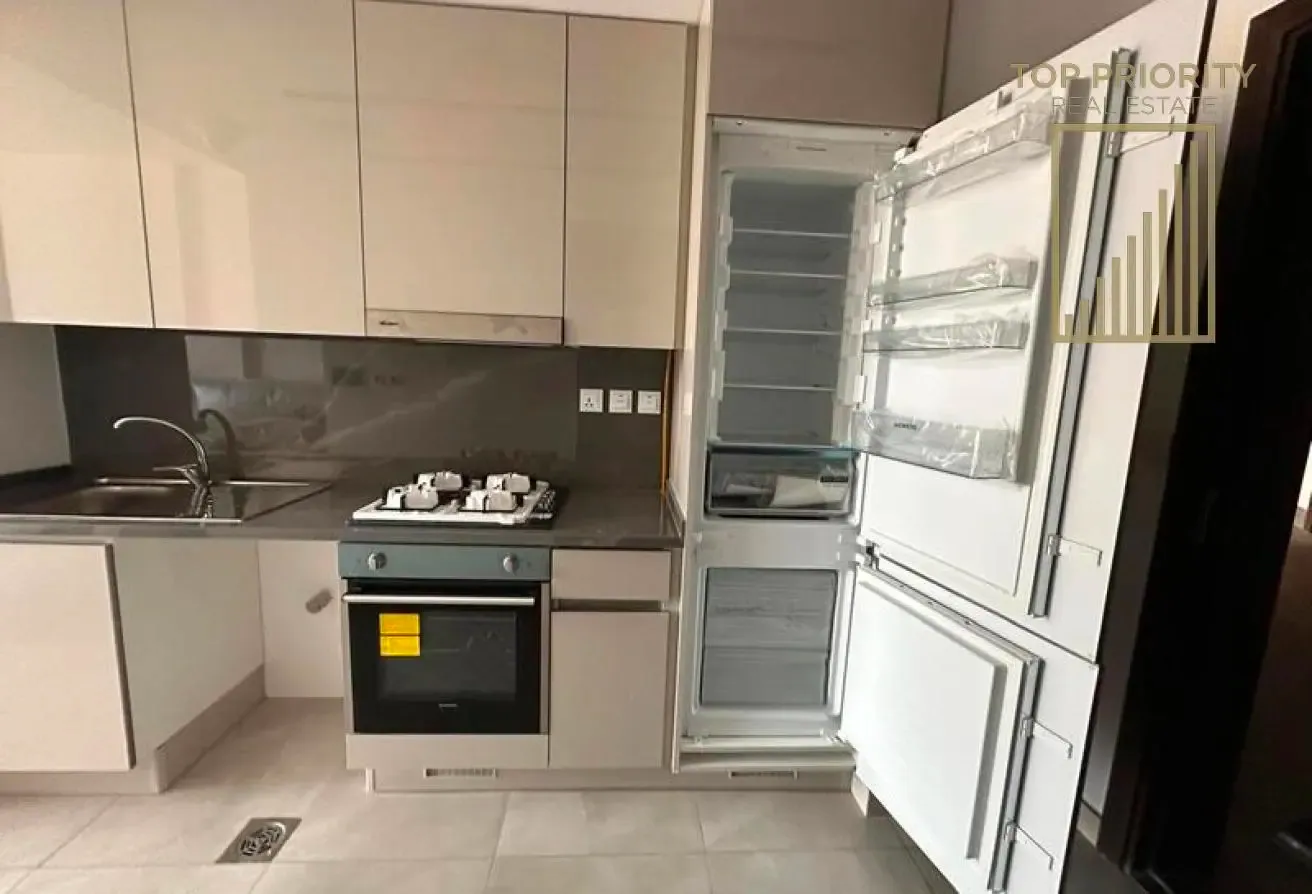 Fully furnished | Brand new | Fabulous location