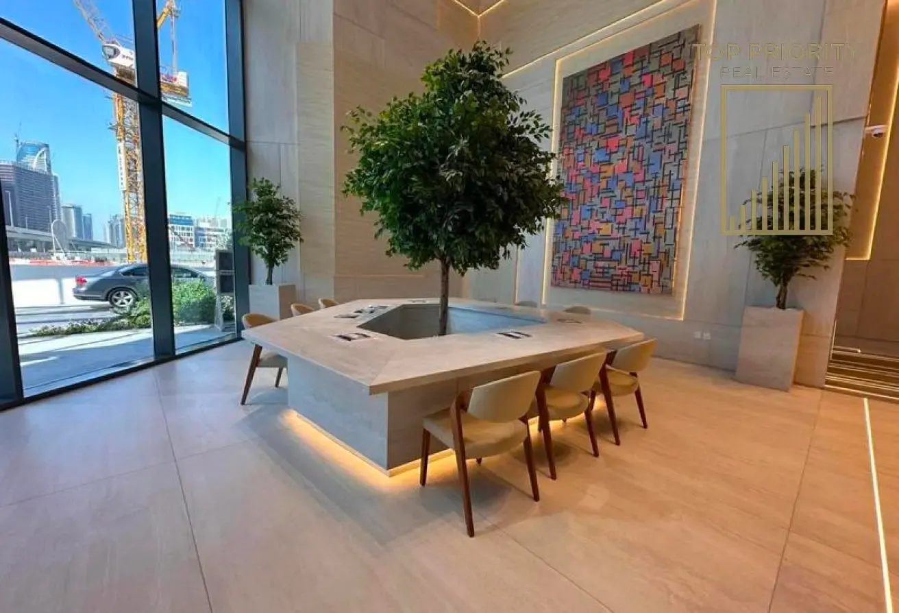 Fully furnished | Brand new | Fabulous location