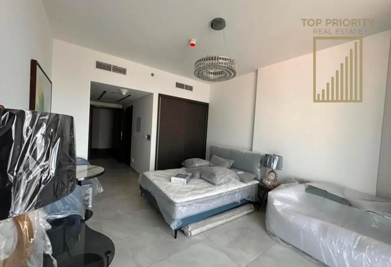 Fully furnished | Brand new | Fabulous location