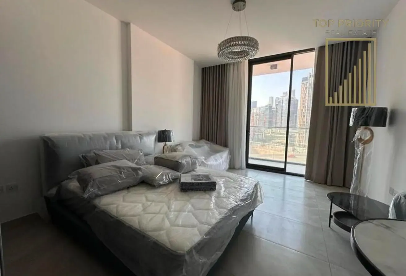 Fully furnished | Brand new | Fabulous location