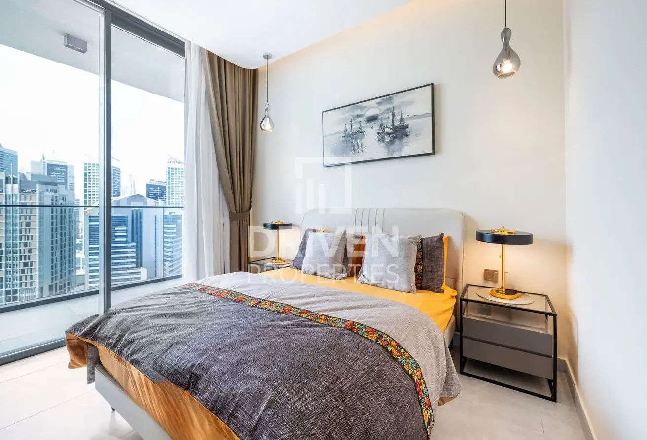 Burj Khalifa View | Furnished and Vacant