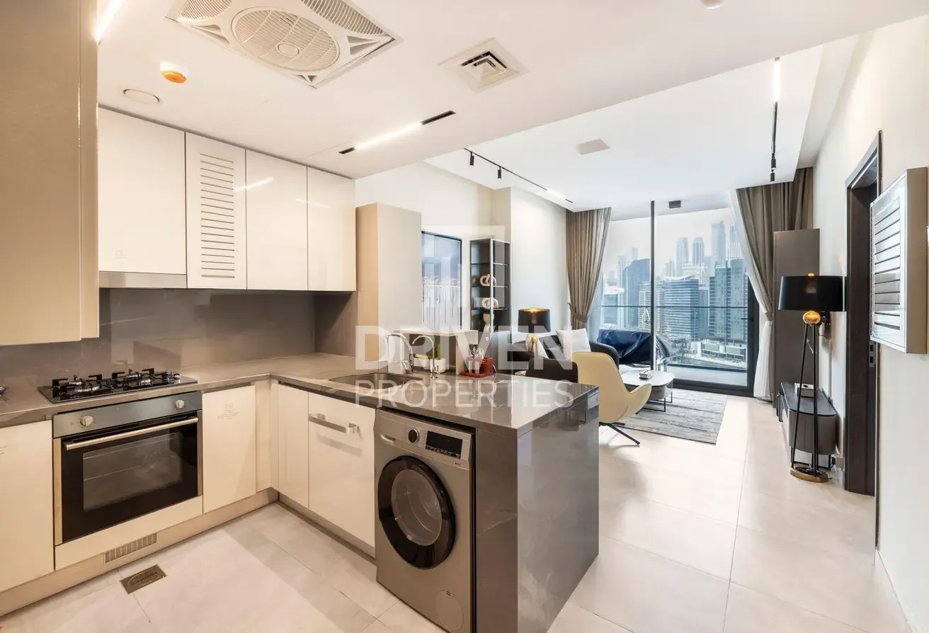 Burj Khalifa View | Furnished and Vacant