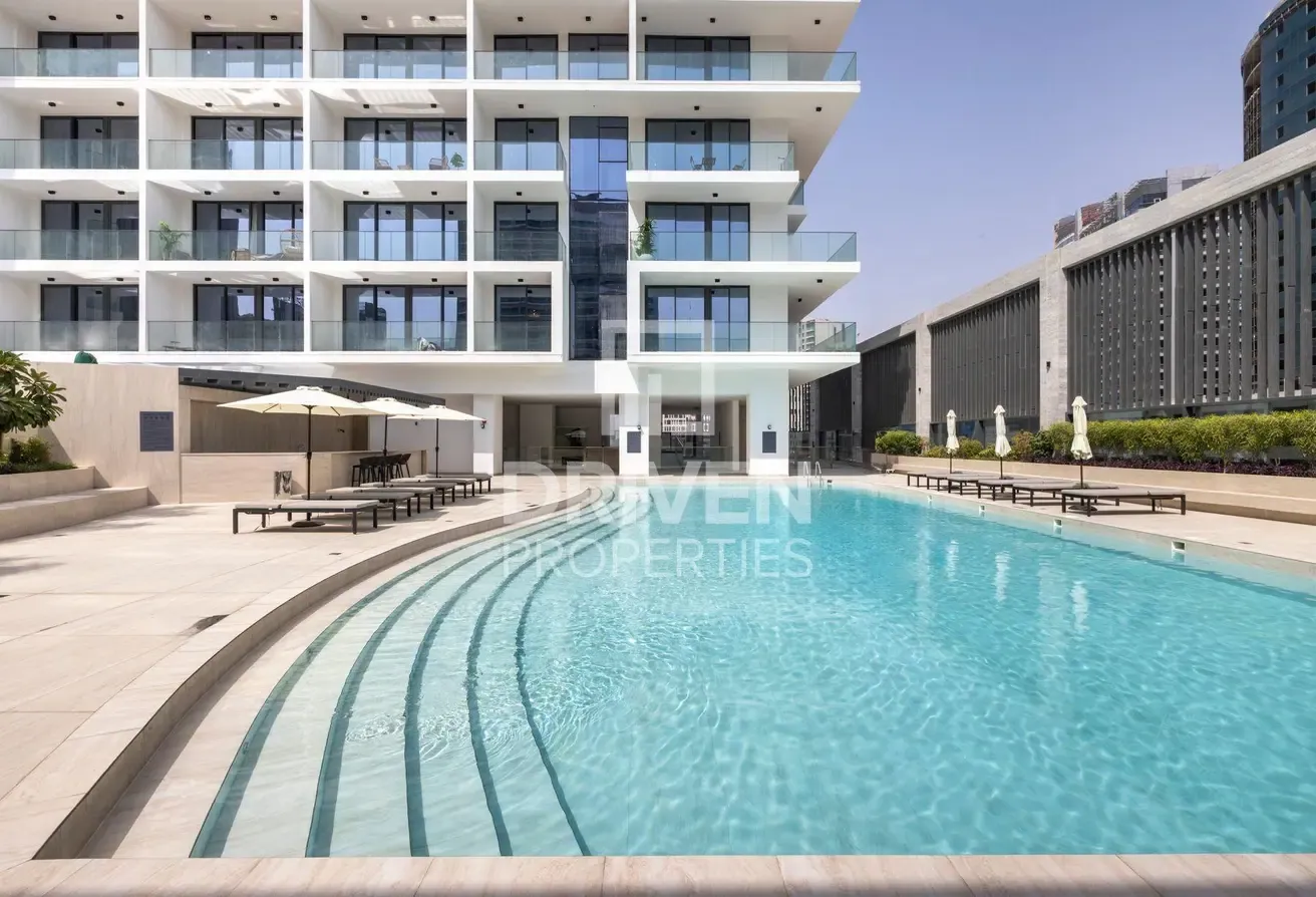Burj Khalifa View | Furnished and Vacant