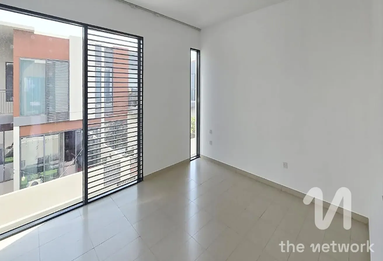 End Unit | Central Location | Vacant Now