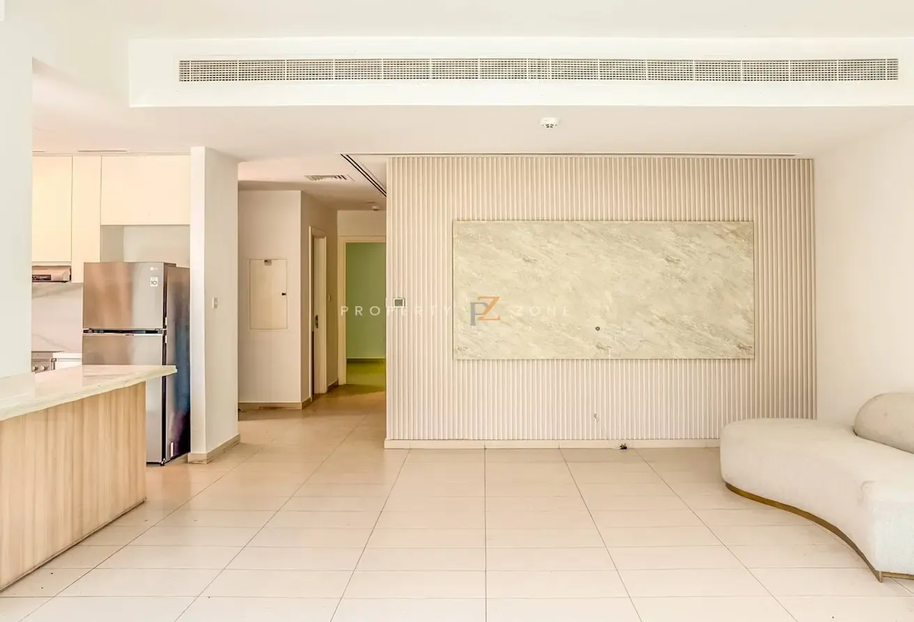 Bright & Spacious | Green Belt | Vacant Now