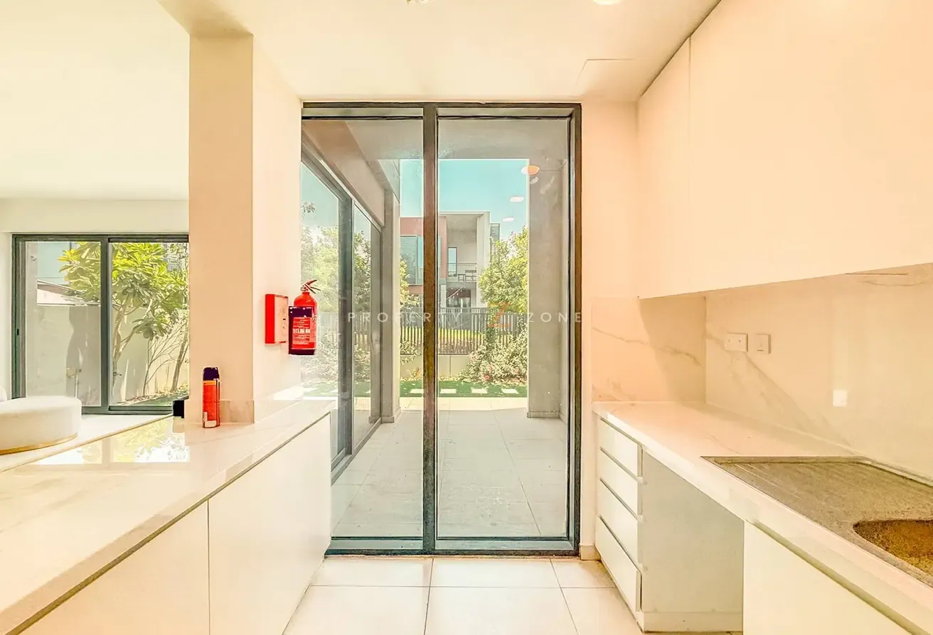 Bright & Spacious | Green Belt | Vacant Now