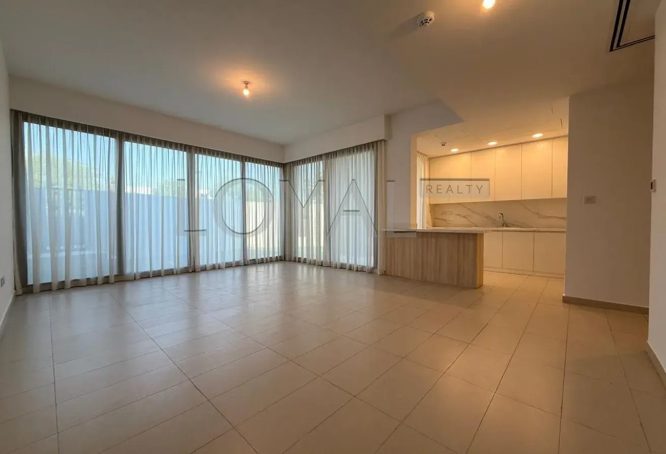 Community Expert | Full Corner Unit | Park Facing