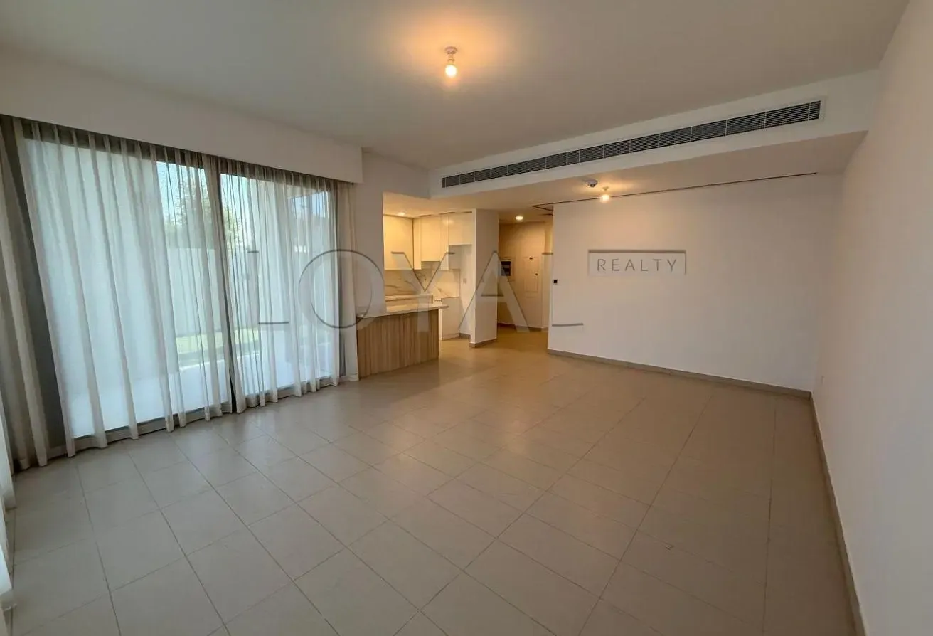 Community Expert | Full Corner Unit | Park Facing