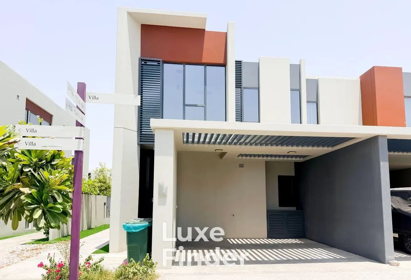 Corner Unit | Close to Pool | Vacant