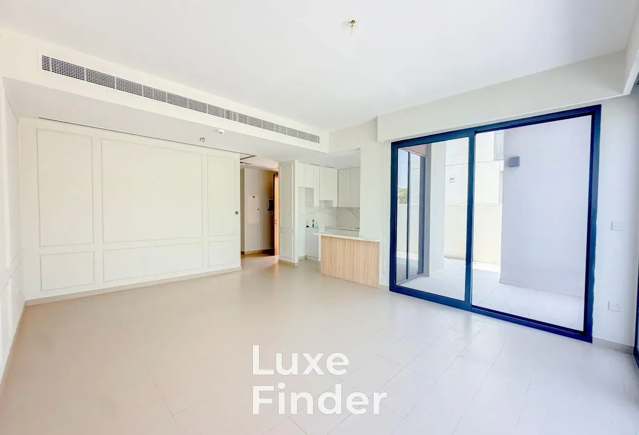Corner Unit | Close to Pool | Vacant