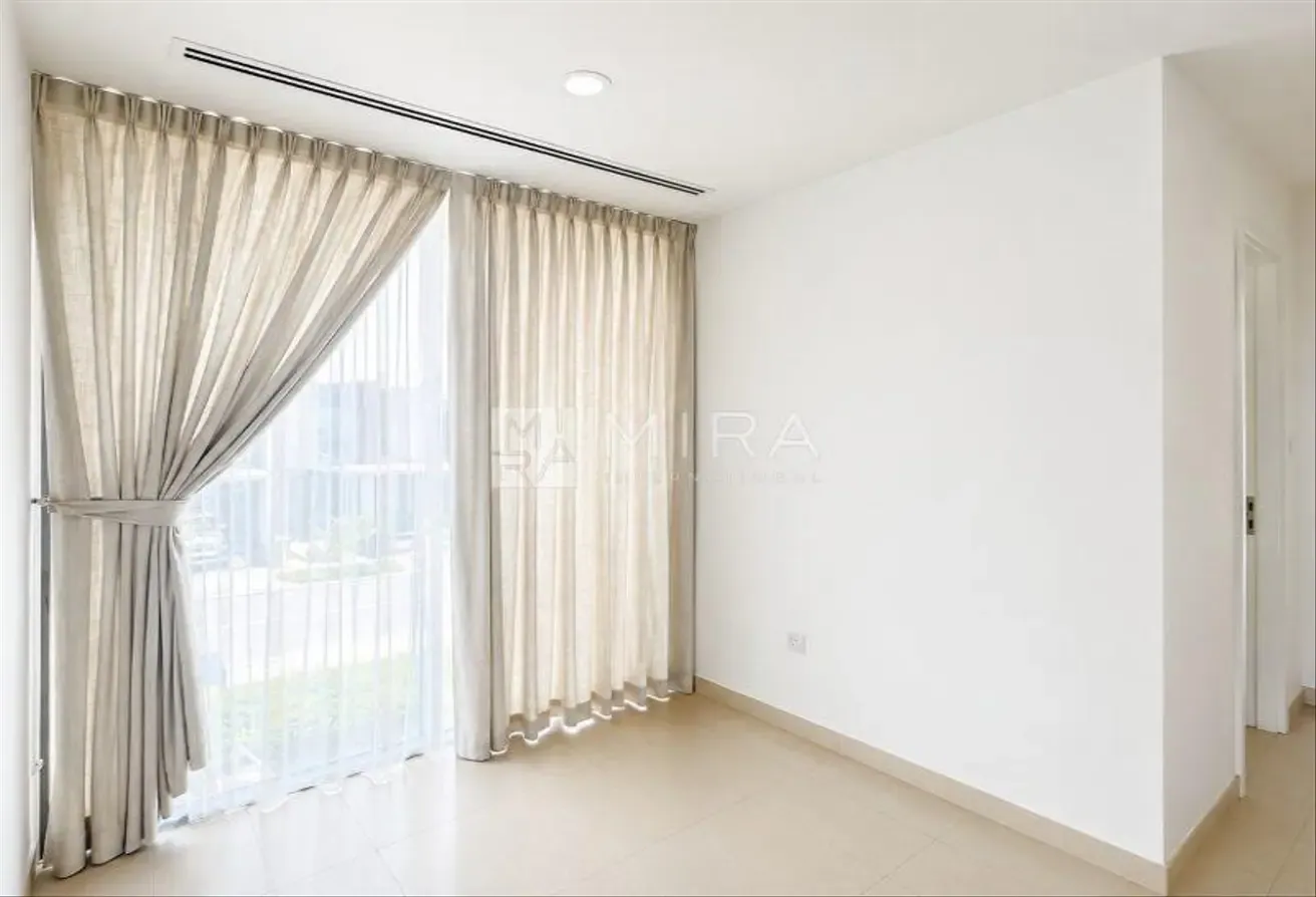 Corner Plot I Negotiable I Plus Maid