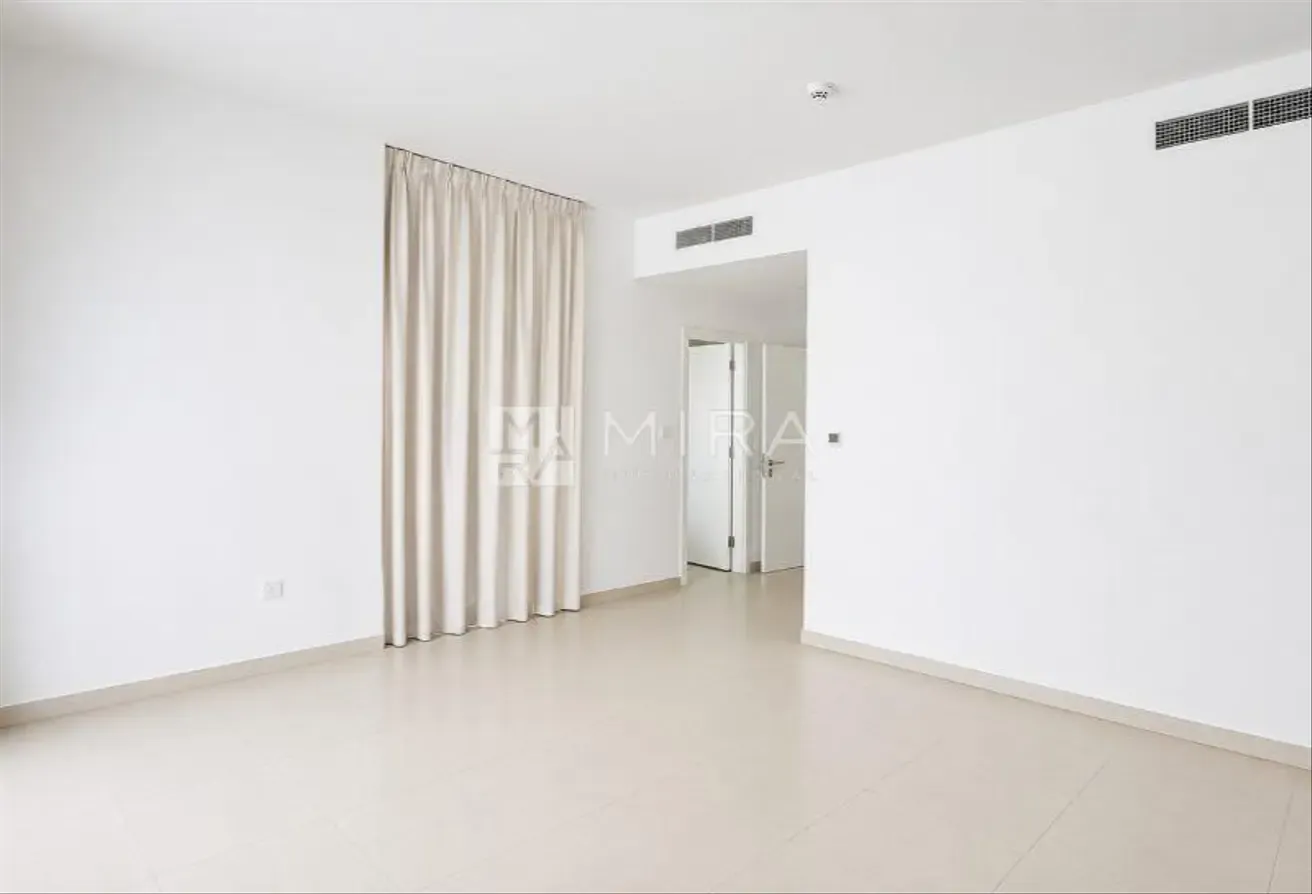 Corner Plot I Negotiable I Plus Maid