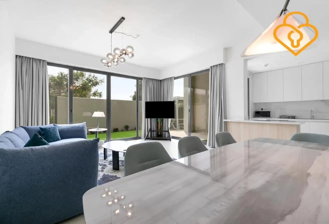 Luxury Four Bed CherryWoods Townhouse