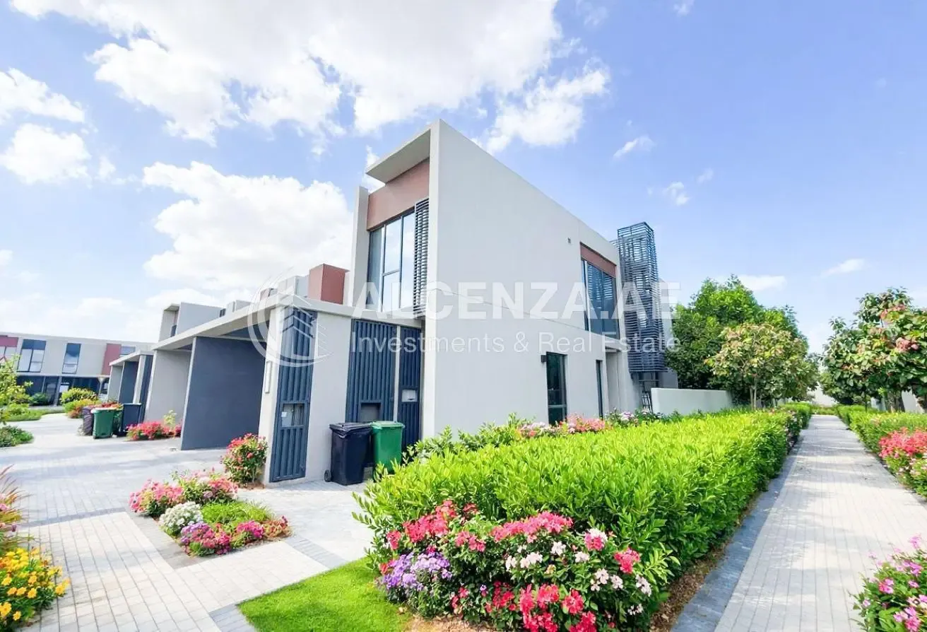 Best Layout | Well Maintained | Ready for Viewing
