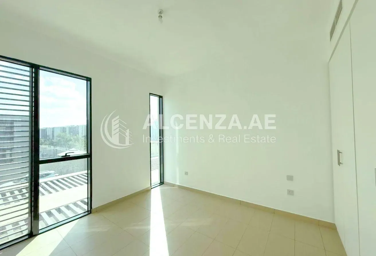 Best Layout | Well Maintained | Ready for Viewing