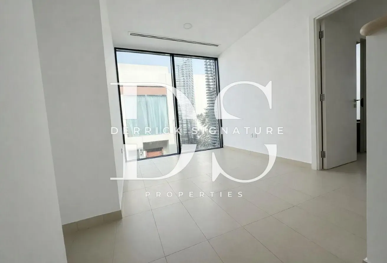 Vacant Now | 4BR+Maid | Large Layout