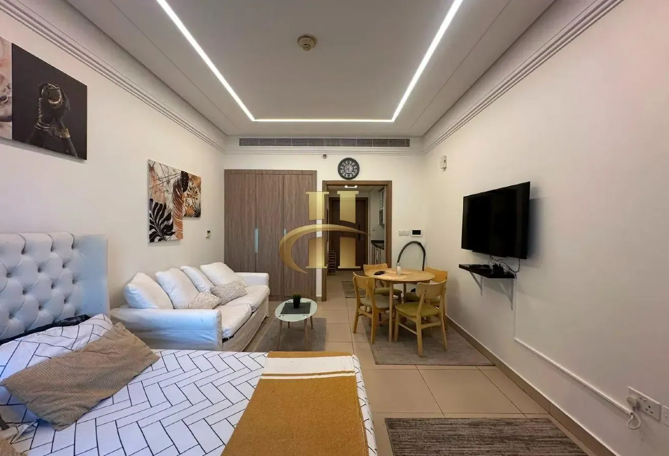 Stunning | Fully funished | With Balcony