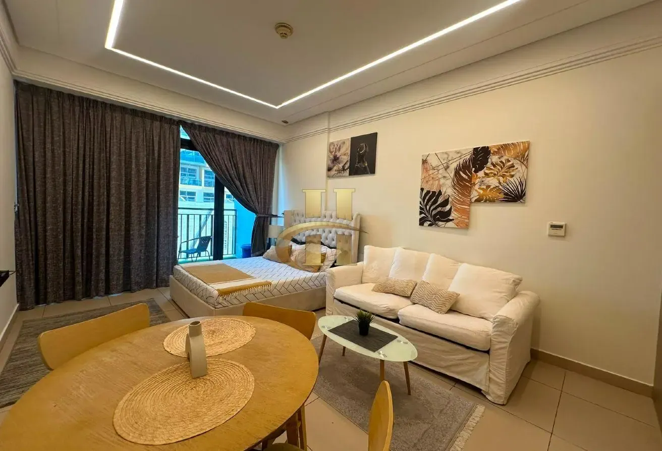 Stunning | Fully funished | With Balcony