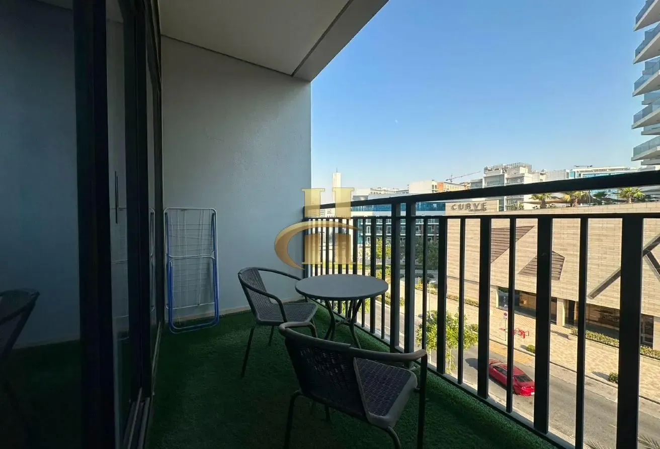 Stunning | Fully funished | With Balcony