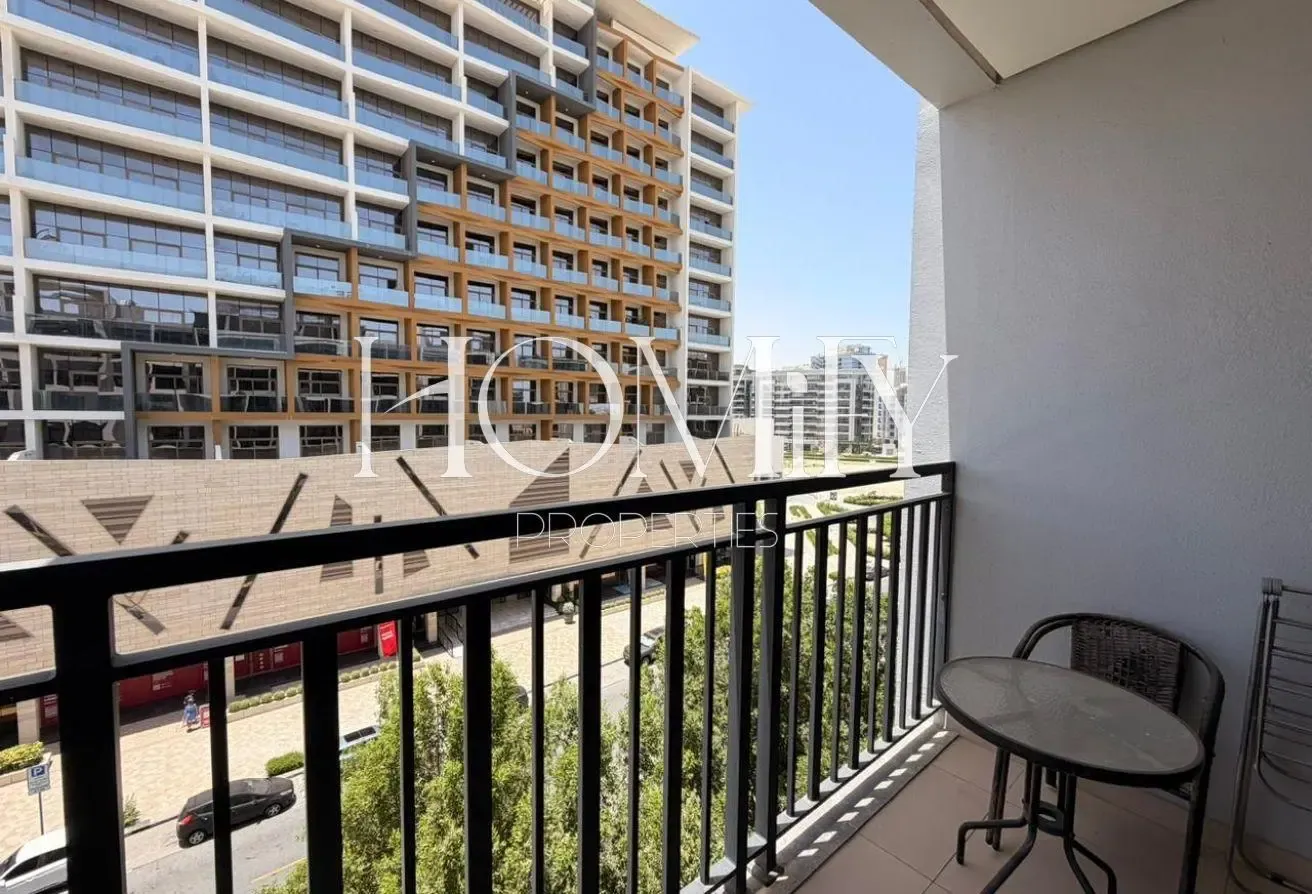 HOT DEAL | COVERED PARKING | POOL & GYM